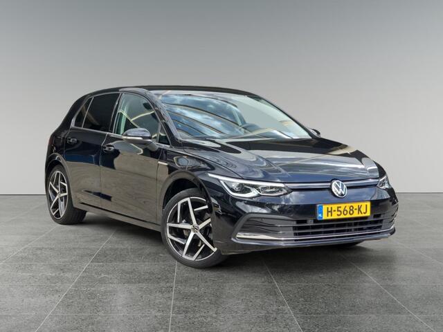 Volkswagen GOLF Style 1.5 TSI 130pk | TREKHAAK | LED MATRIX | 18" LM-VELGEN | ELEKTR. STOEL + MASSAGE | NAVI | APPLE CARPLAY / ANDROID AUTO | NL AUTO! |