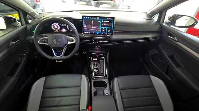 Volkswagen GOLF 1.5 e Hybrid GTE Leder/Head Up/18"/Panodak/Trekhaak