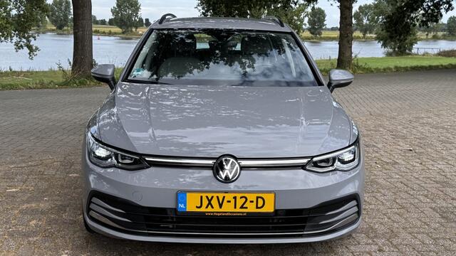 Volkswagen GOLF 1.5 eTSI DSG Camera Led Carplay Trekhaak Sfeerverlichting