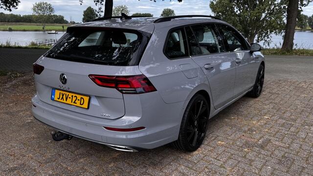 Volkswagen GOLF 1.5 eTSI DSG Camera Led Carplay Trekhaak Sfeerverlichting