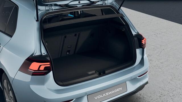 Volkswagen GOLF Life Edition eHybrid | 'App-Connect' draadloze smartphone integratie | Achterbank in ongelijke delen neerklapbaar incl. middenarmsteun en doorlaadmogelijkheid | Afstandscontrolesysteem (Front Assist)