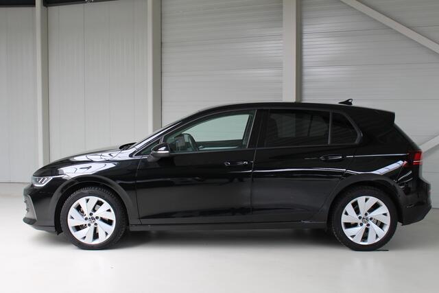 Volkswagen GOLF 1.5 TSI Life Edition Apple Carplay | Climate Control | Parkeercamera | 4-seizoenenbanden