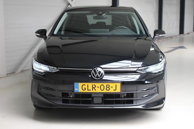 Volkswagen GOLF 1.5 TSI Life Edition Apple Carplay | Climate Control | Parkeercamera | 4-seizoenenbanden