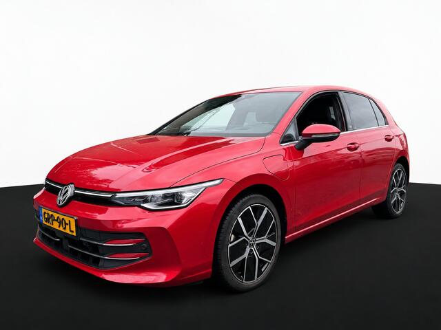 Volkswagen GOLF 1.5 eHybrid 204PK PHEV 50 JAREN EDITIE CAMERA/ALCANTARA/TREKHAAK/HEAD-UP