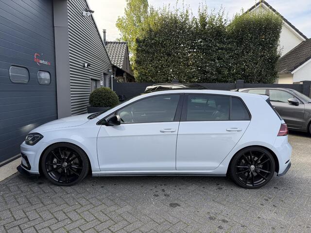 Volkswagen GOLF 2.0 TSI 4Motion R 405 PK| Akrapovic | Panoramadak | Camera | Adaptive Cruise Control | Navigatie | Stoelverwarming |