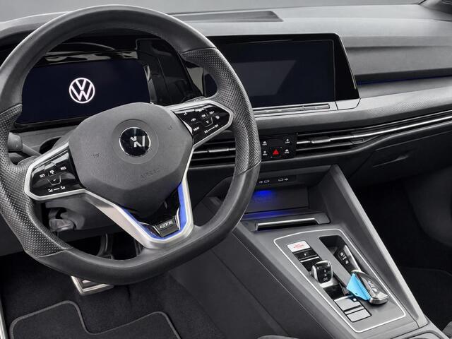 Volkswagen GOLF 1.4 eHybrid 245pk GTE · Panoramadak · Trekhaak · Apple/Android Car Play · Camera · Stoelverwarming ·