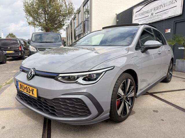 Volkswagen GOLF 8 1.4 eHybrid GTE Panorama ACC! Inruil mogelijk!