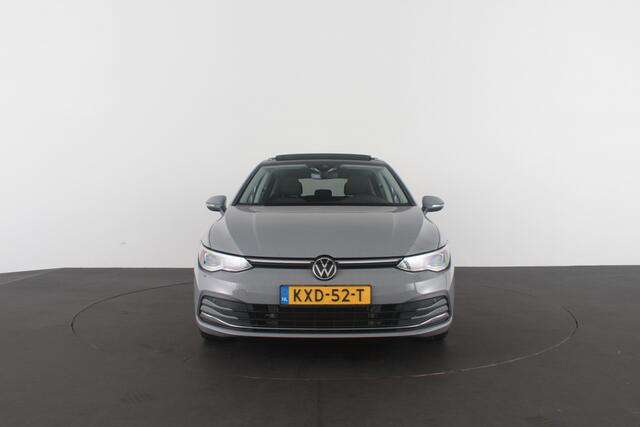 Volkswagen GOLF 1.4 eHybrid > Pano.schuifdak/Moonstone Grey/Memory/17 inch