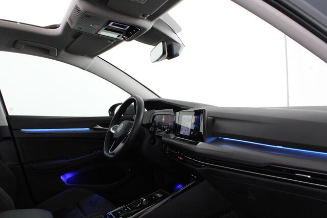 Volkswagen GOLF 1.4 eHybrid > Pano.schuifdak/Moonstone Grey/Memory/17 inch