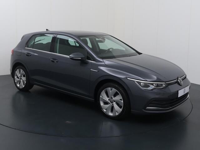 Volkswagen GOLF 1.5 TSI Style | 131 PK | Adaptive Cruise Control | Navigatiesysteem | Parkeersensoren | Stuur- & Stoelverwarming | Apple Carplay/Android Auto |