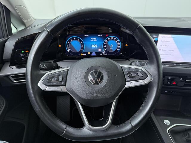 Volkswagen GOLF 1.5 TSI Style | 131 PK | Adaptive Cruise Control | Navigatiesysteem | Parkeersensoren | Stuur- & Stoelverwarming | Apple Carplay/Android Auto |