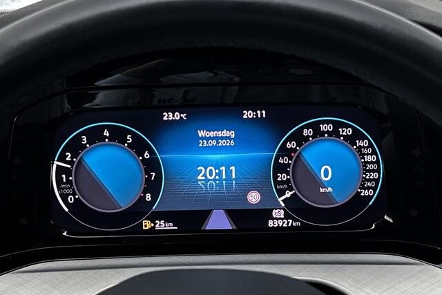 Volkswagen GOLF 1.0 TSI Life | Camera | Adaptieve cruise control | Digitaal display
