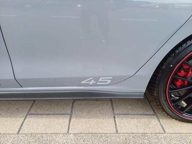 Volkswagen GOLF 2.0 TSI 4Motion R