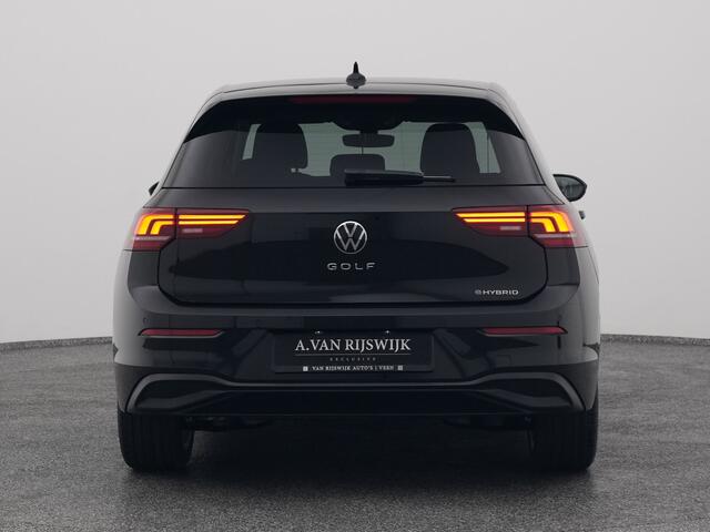 Volkswagen GOLF 1.5 eHybrid Life Edition | CAMERA | ADAPTIVE | STOEL- EN STUURVERW.