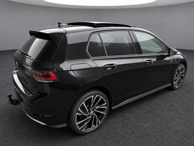 Volkswagen GOLF 1.5 272pk DSG eHybrid GTE · Panoramadak · Camera · Alarm · Wegklapbare Trekhaak · Garantie t/m 18-12-2030 of 100.000km