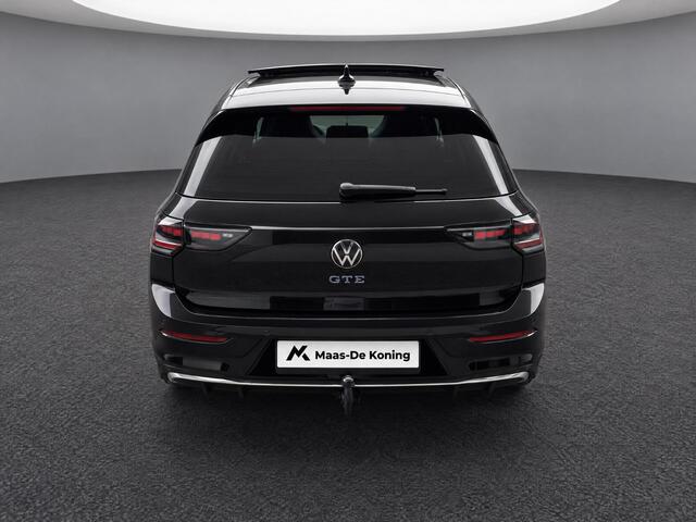 Volkswagen GOLF 1.5 272pk DSG eHybrid GTE · Panoramadak · Camera · Alarm · Wegklapbare Trekhaak · Garantie t/m 18-12-2030 of 100.000km