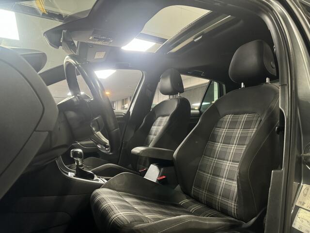 Volkswagen GOLF 2.0 TDI GTD DSG PANO CAM DYN DIGIT 184PK
