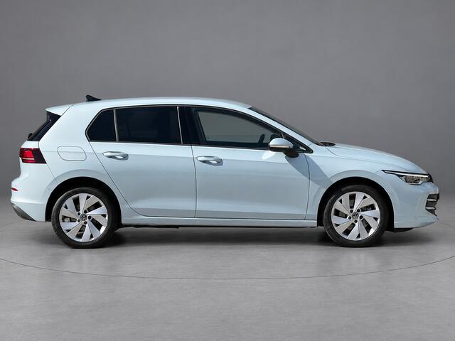 Volkswagen GOLF 1.5 eHybrid Life Edition | keyless | camera | dodehoek |