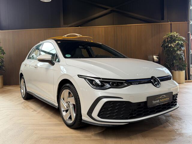 Volkswagen GOLF 1.4 eHybrid GTE PANORAMADAK | SPECIALE BEKLEDING | MEMORY STOELEN |