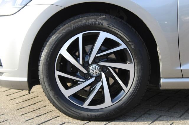 Volkswagen GOLF 1.0 TSI Comfortline Business Climate Adapt.Cruise Navi Apple Car LM17 – foto 8
