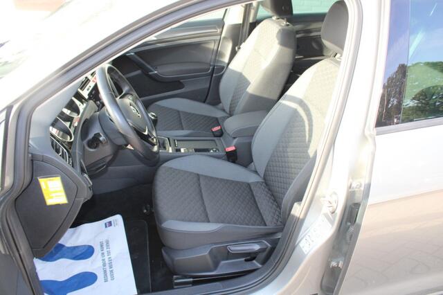 Volkswagen GOLF 1.0 TSI Comfortline Business Climate Adapt.Cruise Navi Apple Car LM17 – foto 10