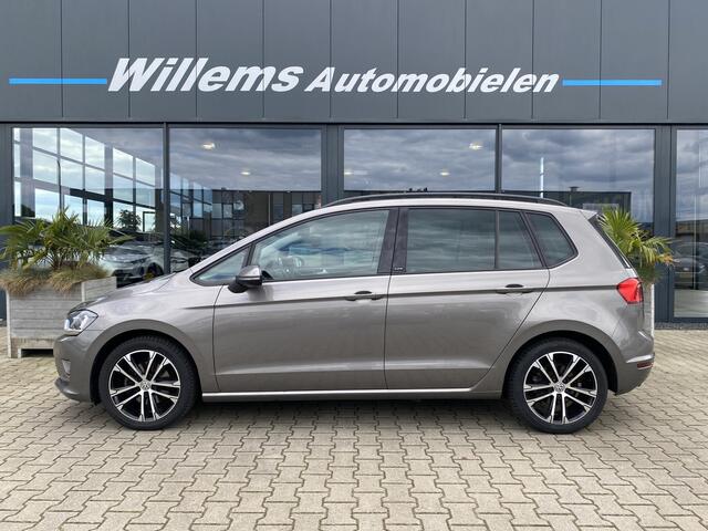 Volkswagen GOLF SPORTSVAN 1.4 TSI Connected Series trekhaak , Navigatie, Stoelverwarming