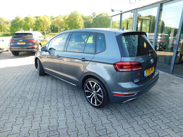 Volkswagen GOLF SPORTSVAN 1.5 TSI/DSG Led, Acc, Trekhaak, Pdc, Camera.