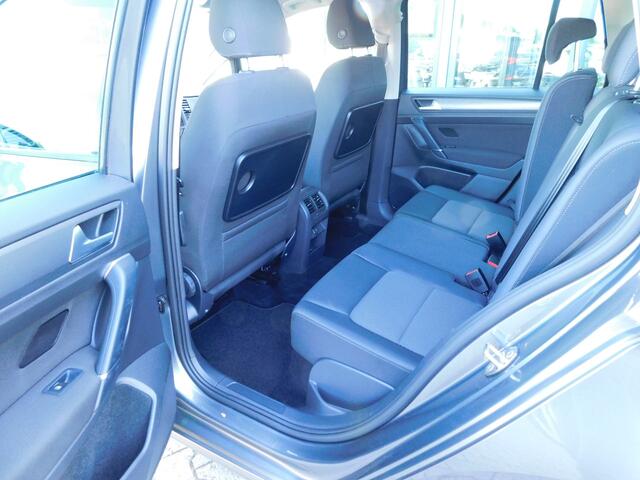 Volkswagen GOLF SPORTSVAN 1.5 TSI/DSG Led, Acc, Trekhaak, Pdc, Camera.
