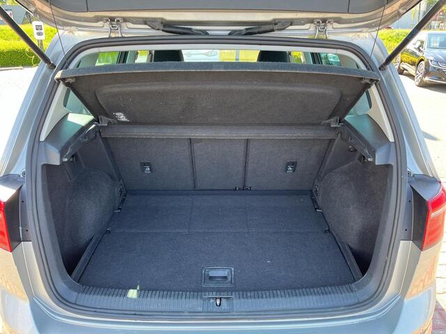 Volkswagen GOLF SPORTSVAN 1.2 TSI ALLSTAR | 110PK | Navi | Trekhaak | Clima | App Connect | Park Pilot | ACC |
