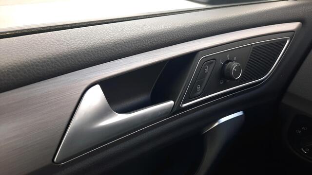 Volkswagen GOLF SPORTSVAN 1.0 TSI Automaat | Comfortline Executive | Trekhaak | Navigatie |
