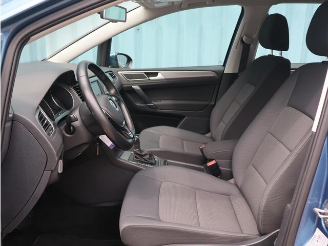 Volkswagen GOLF SPORTSVAN 1.0 TSI 115PK AUTOMAAT DSG Comfortline | TREKHAAK | AIRCO | NAVI |