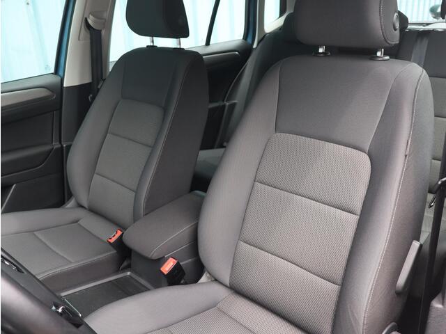 Volkswagen GOLF SPORTSVAN 1.0 TSI 115PK AUTOMAAT DSG Comfortline | TREKHAAK | AIRCO | NAVI |