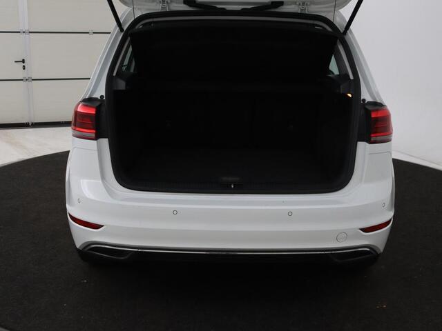 Volkswagen GOLF SPORTSVAN 1.0 TSI Comfortline | Adaptive cruise | Carplay | Camera |Navigatie | DSG automaat
