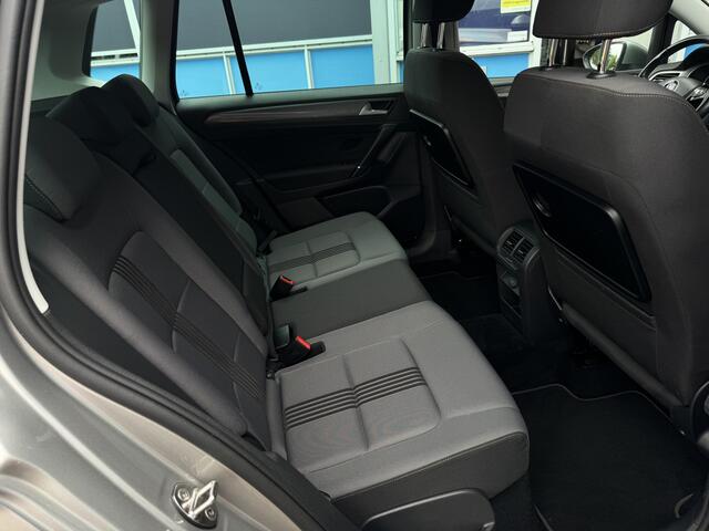 Volkswagen GOLF SPORTSVAN 1.2 TSI Highline Prijs Inclusief Onderhoud & 12 Maand BOVAG Garantie | Stoelverwarming | Adaptieve Cruise Control |