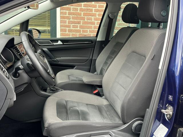 Volkswagen GOLF SPORTSVAN 1.5 150pk TSI ACT Highline Edition. Panodak, Camera, Navi, StoelVerw, Haak 1500kg