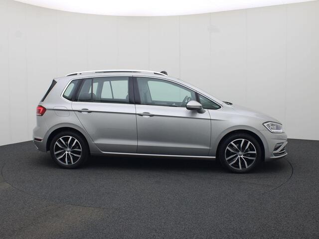 Volkswagen GOLF SPORTSVAN 1.5TSI/130PK DSG ACT Highline · Panoramadak · Navigatie · Trekhaak · Parkeersensoren