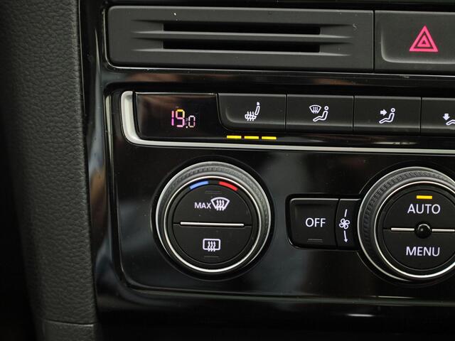 Volkswagen GOLF SPORTSVAN 1.5TSI/130PK DSG ACT Highline · Panoramadak · Navigatie · Trekhaak · Parkeersensoren