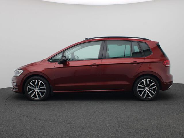 Volkswagen GOLF SPORTSVAN 1.5 TSI ACT Highline 130PK DSG Pano-Schuifdak, Achteruitrijcamera, Adaptieve Cruise Controle, Stoelverwarming, Side Assist, Keyless, Navi, Trekhaak, 17" LM Velgen