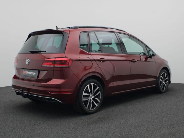 Volkswagen GOLF SPORTSVAN 1.5 TSI ACT Highline 130PK DSG Pano-Schuifdak, Achteruitrijcamera, Adaptieve Cruise Controle, Stoelverwarming, Side Assist, Keyless, Navi, Trekhaak, 17" LM Velgen