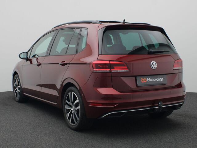 Volkswagen GOLF SPORTSVAN 1.5 TSI ACT Highline 130PK DSG Pano-Schuifdak, Achteruitrijcamera, Adaptieve Cruise Controle, Stoelverwarming, Side Assist, Keyless, Navi, Trekhaak, 17" LM Velgen