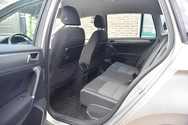 Volkswagen GOLF SPORTSVAN 1.2 TSI Business Edition Connected