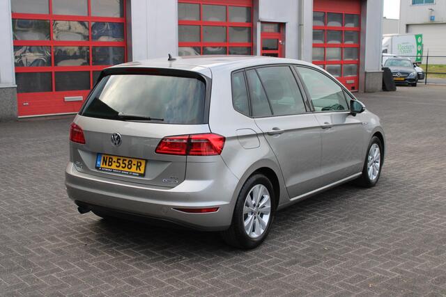 Volkswagen GOLF SPORTSVAN 1.0 TSI Conn. Series Navi/Camera/NL Auto!!