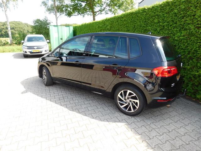 Volkswagen GOLF SPORTSVAN 1.2 TSI/DSG, connected, Acc, Pdc, Carplay