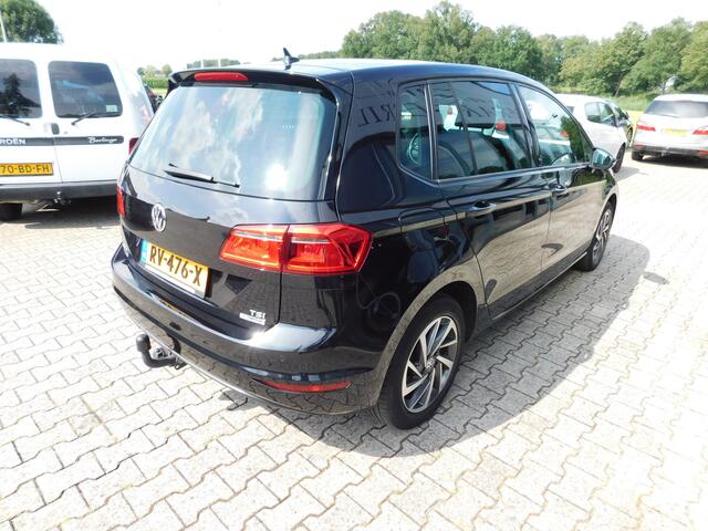 Volkswagen GOLF SPORTSVAN 1.2 TSI/DSG, connected, Acc, Pdc, Carplay