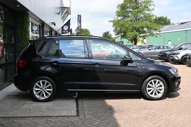 Volkswagen GOLF SPORTSVAN 1.4 TSI Highline Business R DSG | Navi | Cruise | 1e Eig. |