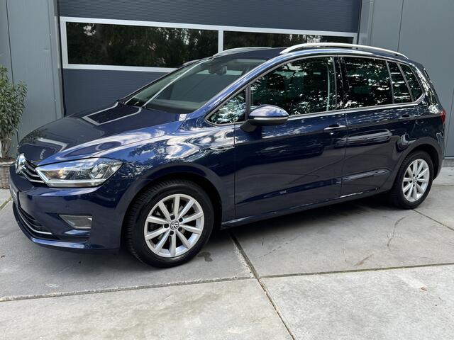 Volkswagen GOLF SPORTSVAN 1.2 TSI 110pk H6 Lounge Business Navigatie PDC Trekhaak Xenon