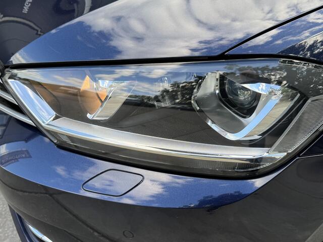 Volkswagen GOLF SPORTSVAN 1.2 TSI 110pk H6 Lounge Business Navigatie PDC Trekhaak Xenon