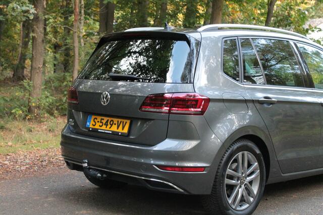 Volkswagen GOLF SPORTSVAN 1.5 TSI ACT Highline Edition | ACC | Carplay | Camera