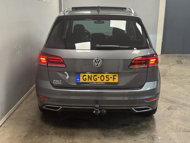 Volkswagen GOLF SPORTSVAN 1.5 TSI ACT Highline Panoramadak/Trekhaak/Navigatie/AdaptieveCruise