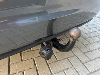 volkswagen-golf-sportsvan-1.0-tsi-c